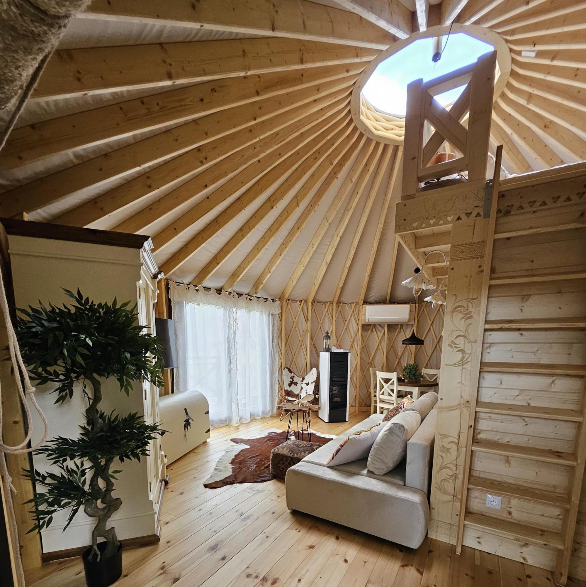 Jurta Na Wypasie - Luksusowy Namiot Z Widokiem Na Gory - Jacuzzi, Sauna, Split Ac, Private, Star View Zakopane Bagian luar foto